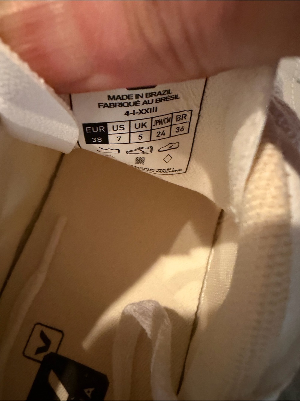 Veja Classic White Leather Sneakers - Picture 4 of 6